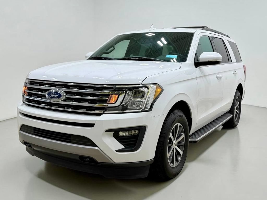 Used 2019 Ford Expedition XLT w/ Equipment Group 202A AWD/4WD image 10