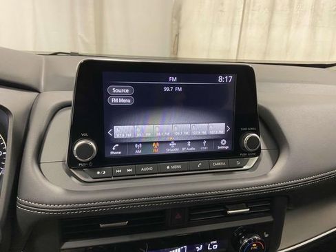 New 2025 Nissan Rogue SV w/ SV Premium Package FWD image 19