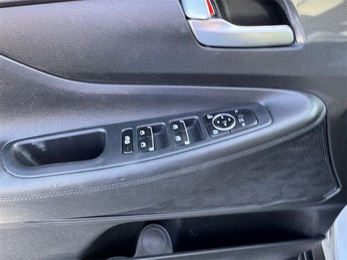 Used 2023 Hyundai Santa Fe XRT image 11