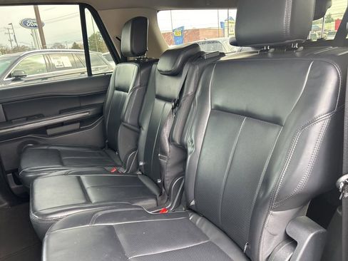 Used 2024 Ford Expedition Max XLT image 10