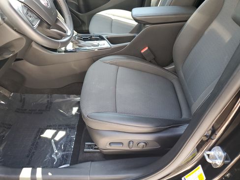 Used 2023 Buick Encore GX Preferred w/ Cold Weather Comfort Package AWD/4WD image 20