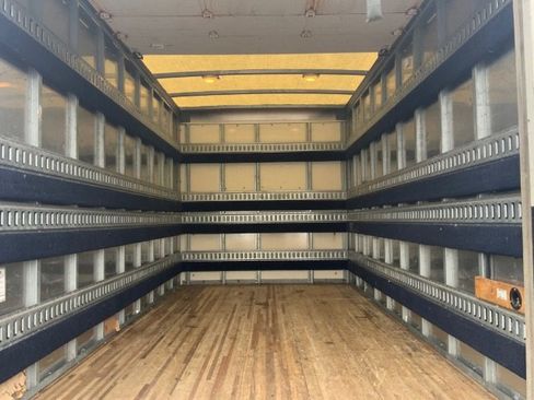 Used 2016 Chevrolet Express 3500 image 24