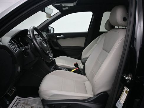 Used 2021 Volkswagen Tiguan SE R-Line AWD/4WD image 5