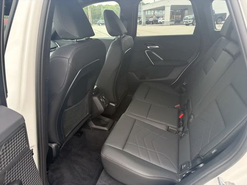 Used 2023 BMW X1 xDrive28i w/ Convenience Package AWD/4WD image 9