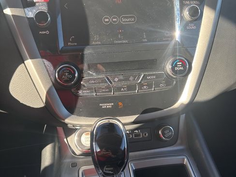 Used 2024 Nissan Murano SV image 14