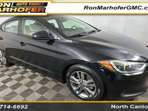 Used 2017 Hyundai Elantra SE FWD image 1