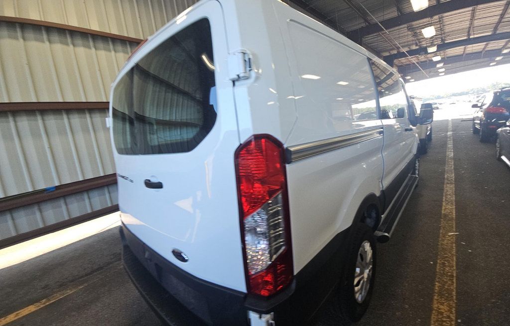 Used 2025 Ford Transit 250 Low Roof w/ Exterior Upgrade Package RWD image 4