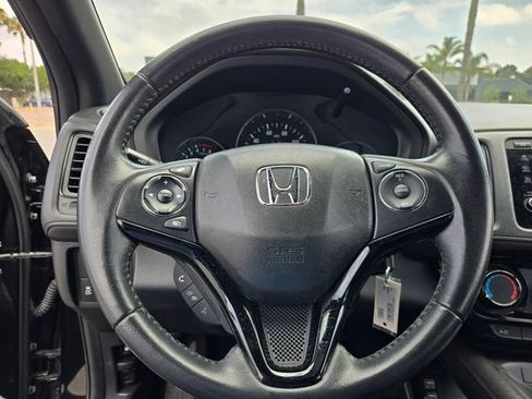 Used 2019 Honda HR-V Sport image 18
