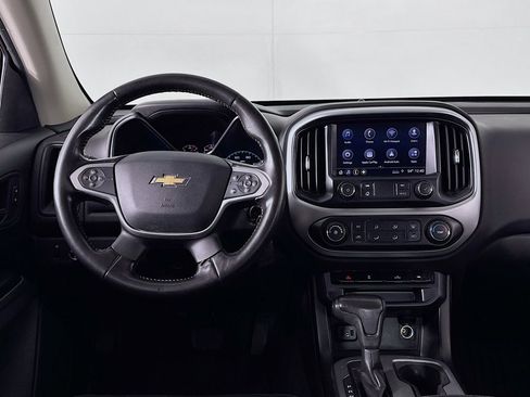 Used 2020 Chevrolet Colorado LT RWD image 11