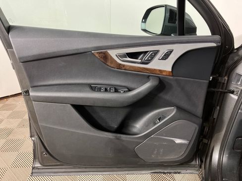 Used 2018 Audi Q7 2.0T Premium Plus w/ Premium Plus Package image 22