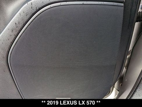 Used 2019 Lexus LX 570 4WD w/ Luxury Package image 25