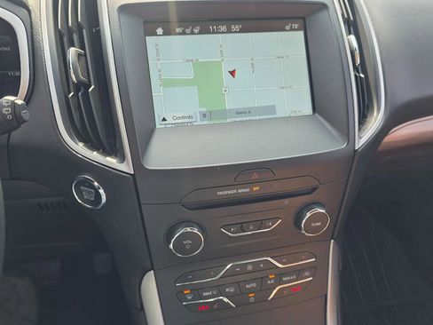 Used 2018 Ford Edge SEL w/ Equipment Group 201A image 4