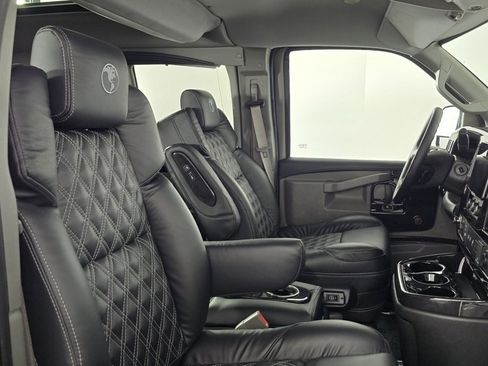 New 2026 Chevrolet Express 2500 w/ Driver Convenience Package image 12