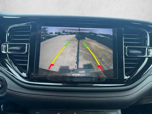 Used 2021 Dodge Durango R/T w/ Technology Group AWD/4WD image 13