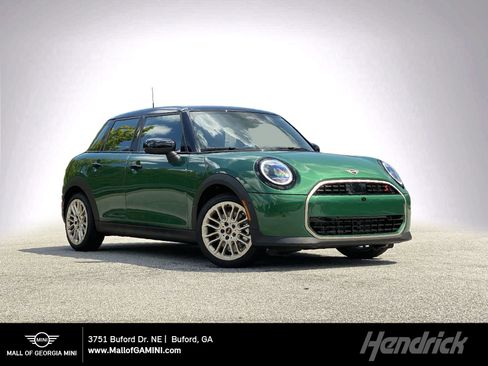 Used 2025 MINI Cooper S image 1
