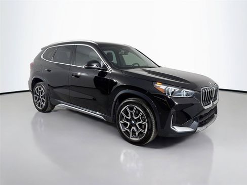 Used 2026 BMW X1 xDrive28i w/ Technology Package AWD/4WD image 3