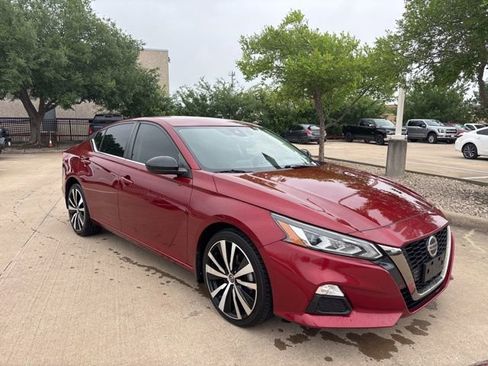 Used 2022 Nissan Altima 2.5 SR AWD/4WD image 3