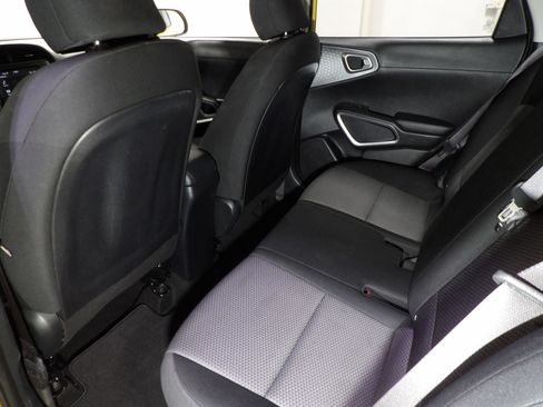 Used 2020 Kia Soul LX FWD image 10