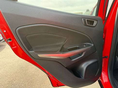 Used 2020 Ford EcoSport SE image 16