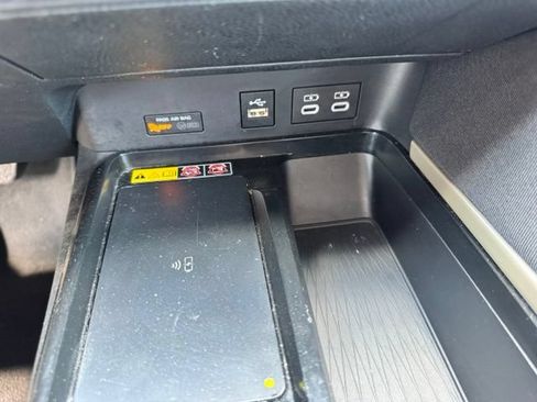 Used 2025 Toyota Camry LE FWD image 15