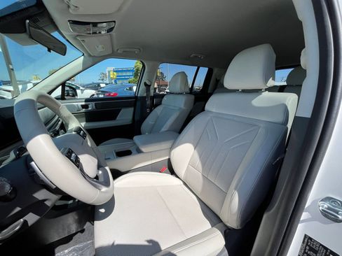 Used 2025 Hyundai Santa Fe SEL image 29