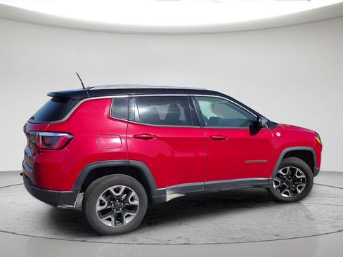 Used 2018 Jeep Compass Trailhawk AWD/4WD image 6