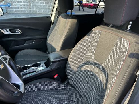 Used 2017 Chevrolet Equinox LT w/ Convenience Package FWD image 12