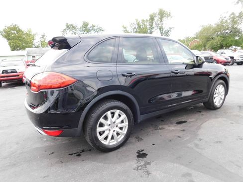 Used 2013 Porsche Cayenne Diesel AWD/4WD image 14
