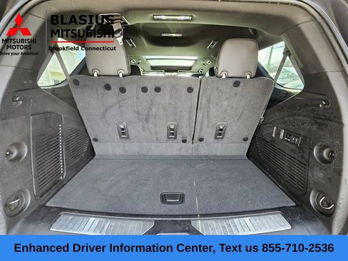 Used 2022 Chevrolet Tahoe RST w/ Sport Performance Package image 28