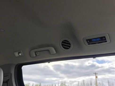 Used 2017 Toyota Sienna XLE w/ XLE Navigation Package FWD image 42
