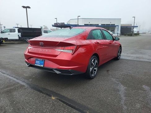 Certified 2023 Hyundai Elantra SEL w/ Convenience Package image 6