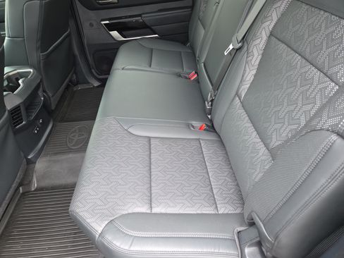 Used 2023 Toyota Tundra Limited AWD/4WD image 19