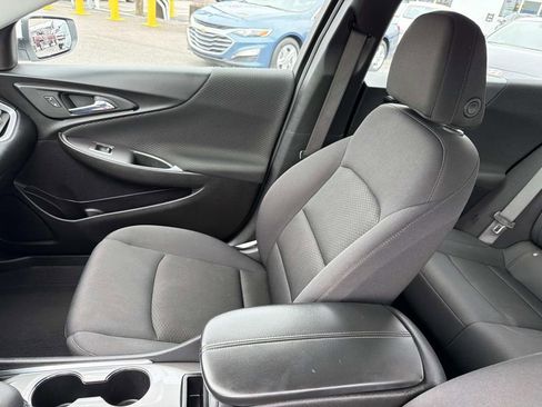 Used 2024 Chevrolet Malibu LT FWD image 16
