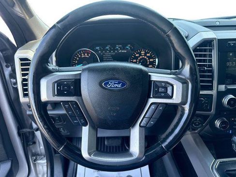 Used 2018 Ford F150 Platinum w/ Equipment Group 701A Luxury AWD/4WD image 11