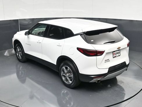 Used 2025 Chevrolet Blazer LT FWD image 53
