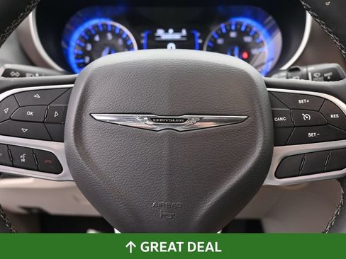 Used 2023 Chrysler Voyager LX FWD image 34