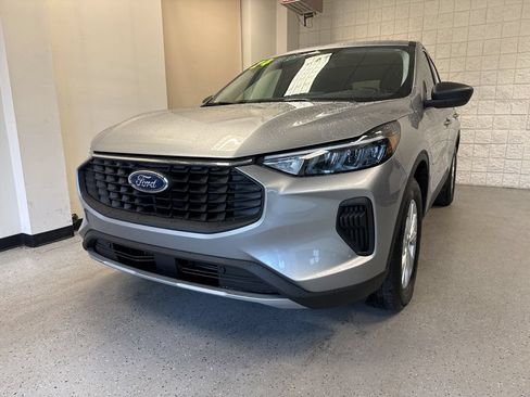 Used 2024 Ford Escape Active AWD/4WD image 35