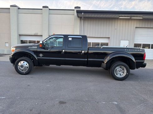 Used 2016 Ford F450 Platinum w/ FX4 Off Road Package AWD/4WD image 5