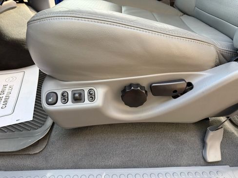 Used 2003 Ford F250 Lariat image 76