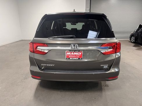 Used 2018 Honda Odyssey Touring image 4