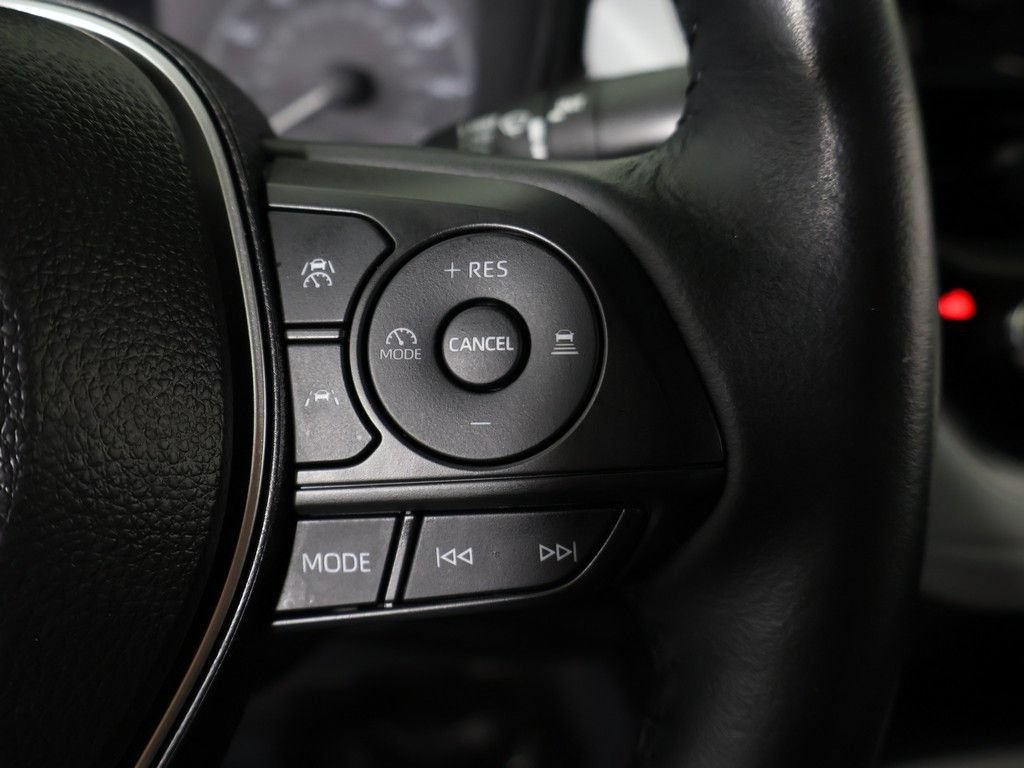 Used 2025 Toyota Corolla SE FWD image 35
