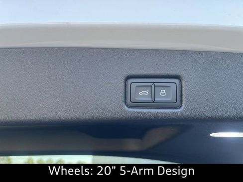New 2025 Audi Q5 Premium Plus image 28