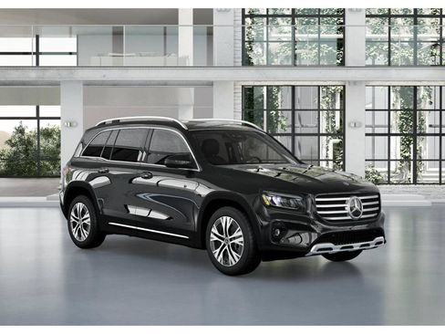 Used 2026 Mercedes-Benz GLB 250 4MATIC image 11