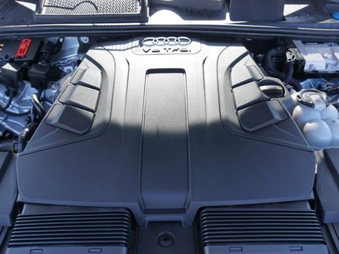 Used 2017 Audi Q7 3.0T Premium Plus w/ Premium Plus Package image 35