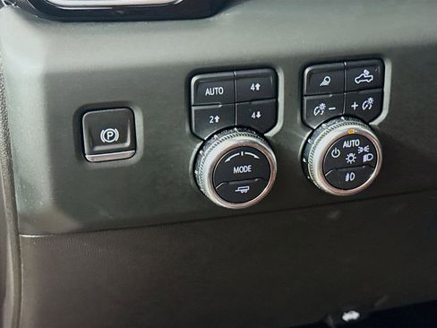 Used 2024 GMC Sierra 1500 Denali Ultimate image 10