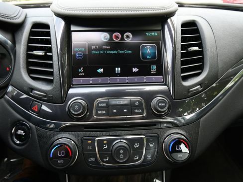 Used 2015 Chevrolet Impala LTZ FWD image 26