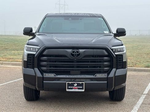Used 2024 Toyota Tundra Limited image 3