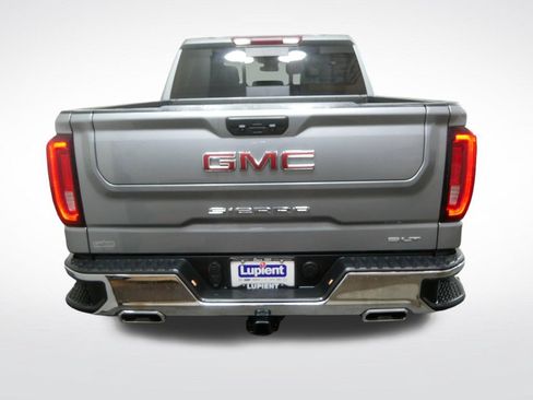 Used 2023 GMC Sierra 1500 SLT w/ SLT Premium Package AWD/4WD image 4