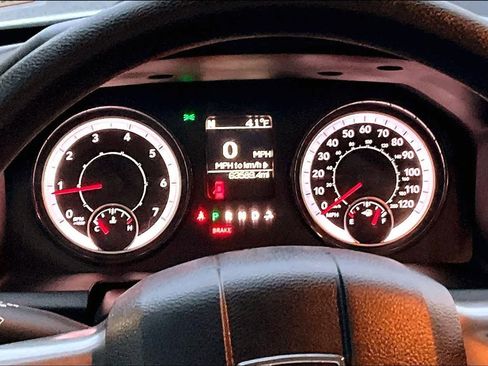 Used 2021 RAM 1500 Classic SLT image 18