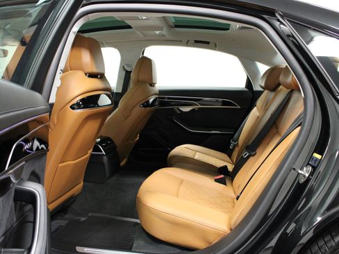 Used 2023 Audi S8 image 14